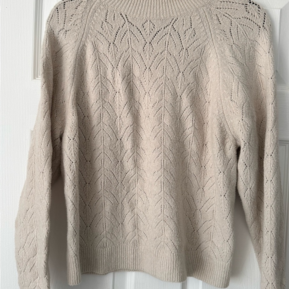 Uniqlo Cream Openwork Crewneck Sweater